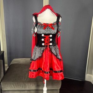 Wonderland Women’s Darling Miss Red Halloween Costume Size S 4/6 NEW